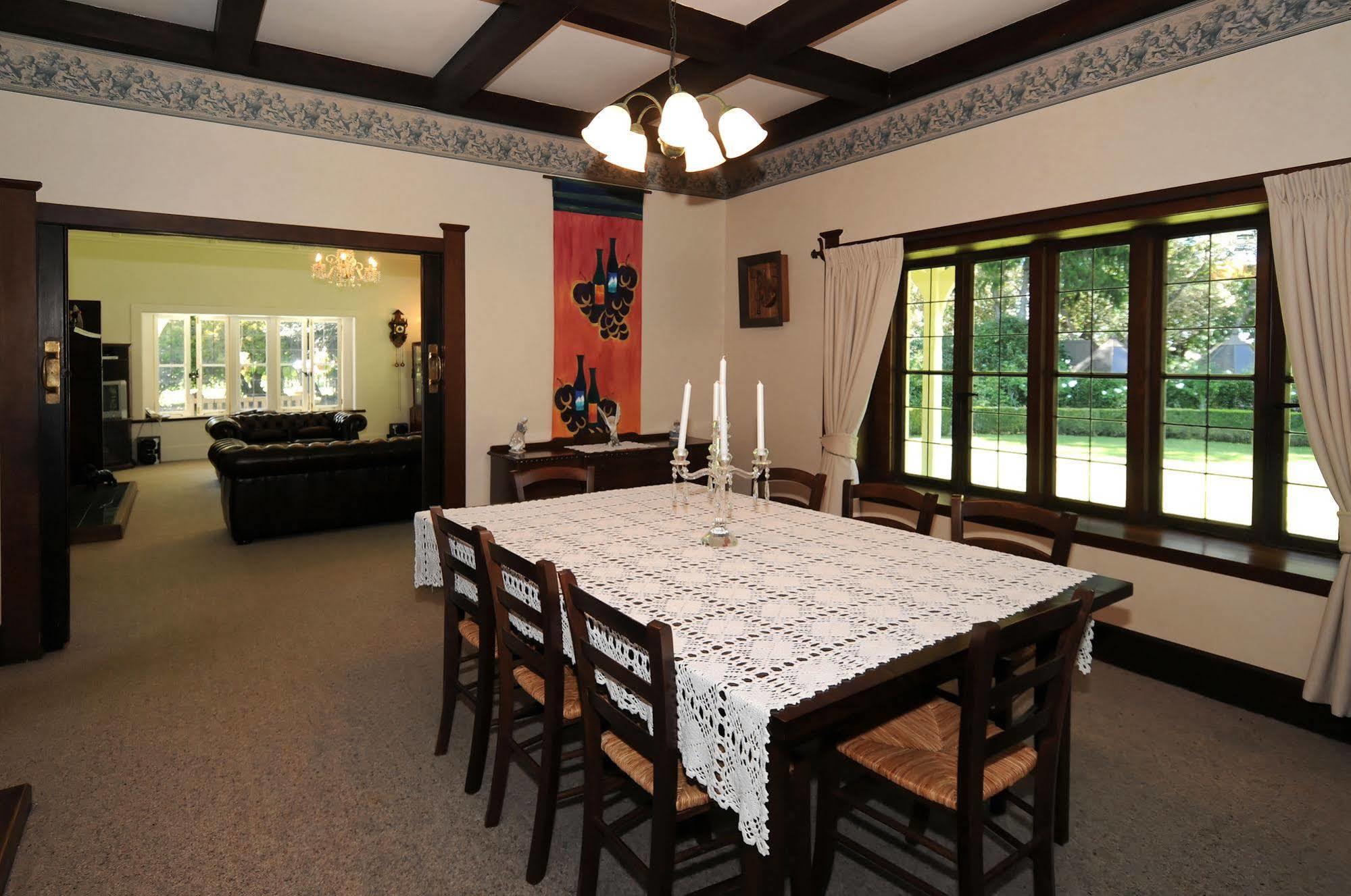 Oak Lane Lodge Гамильтон Экстерьер фото